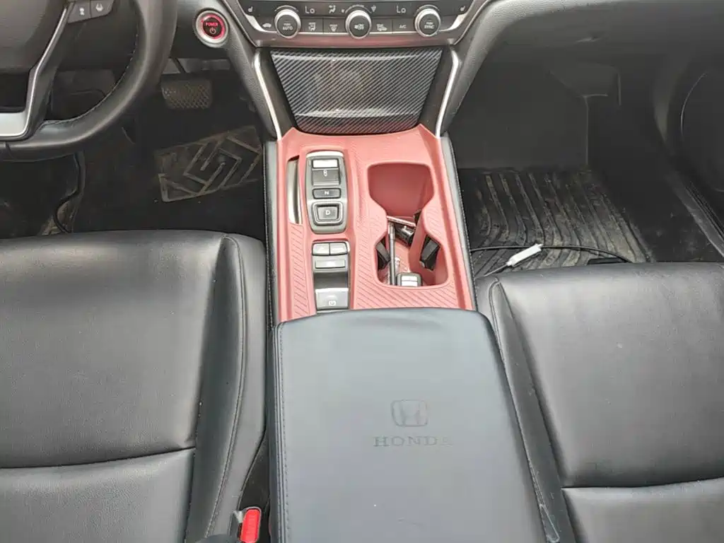 Honda Accord — миниатюра 11