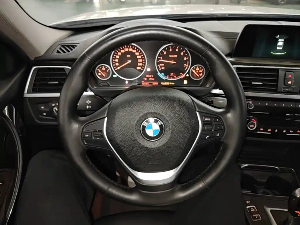 BMW 3 Series — миниатюра 11