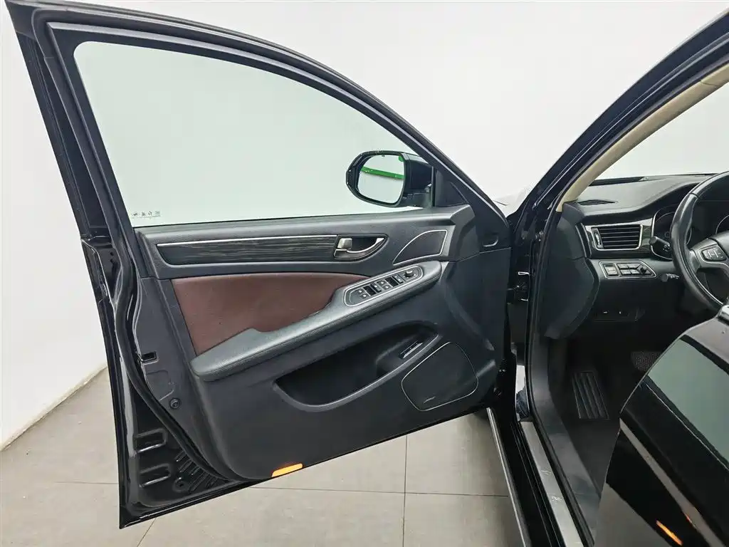 Hongqi H7 2019 2.0T Elite