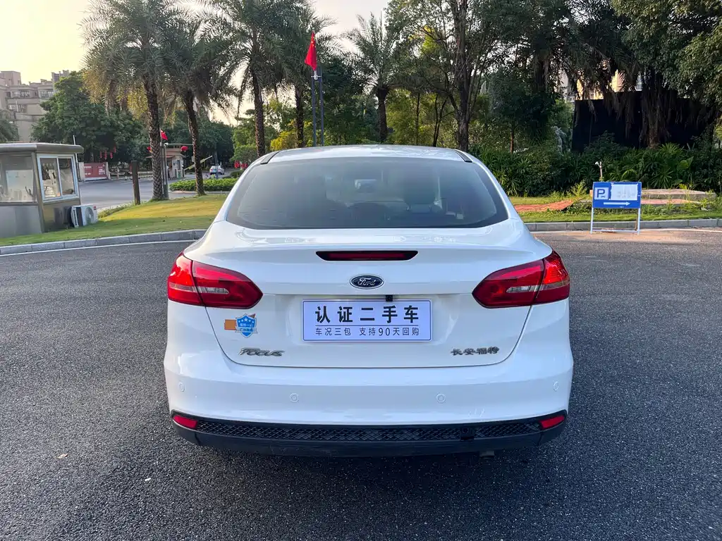 Ford Focus — миниатюра 5