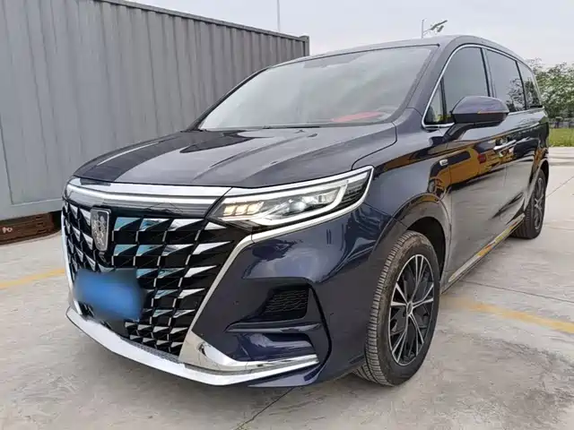 Roewe iMAX8