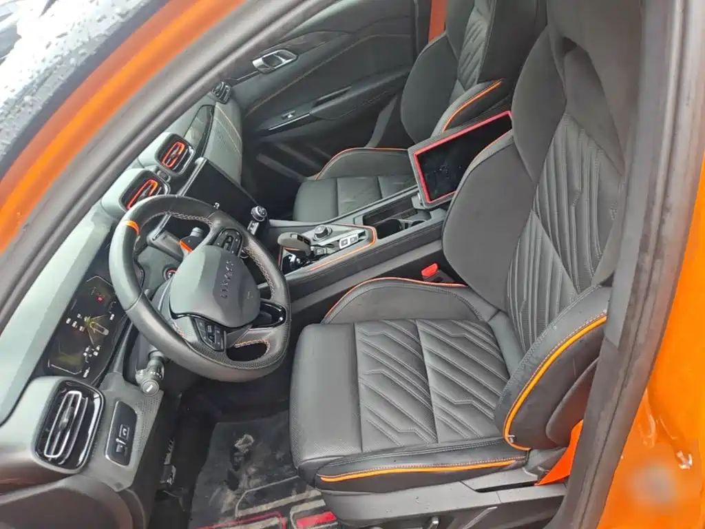 Lynk & Co 02 Hatchback — миниатюра 11