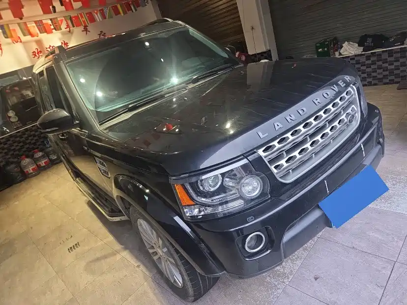 Land Rover Discovery 2014