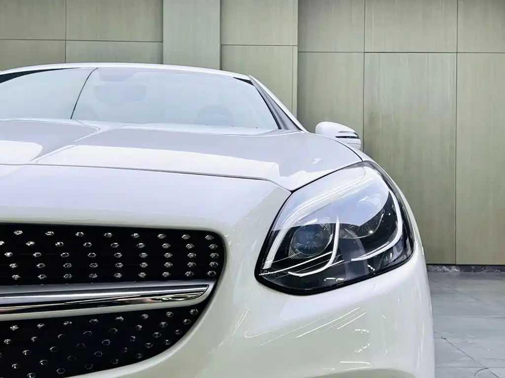 Mercedes-Benz SLC — миниатюра 7