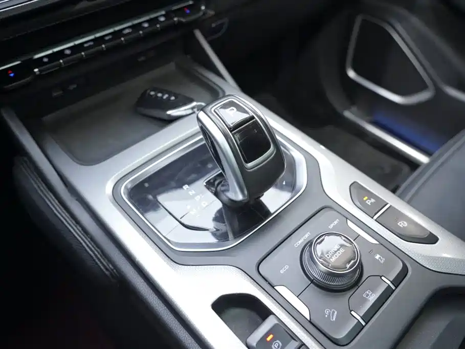 Geely Haoyue 2020 1.8TD DCT Flagship 7 мест