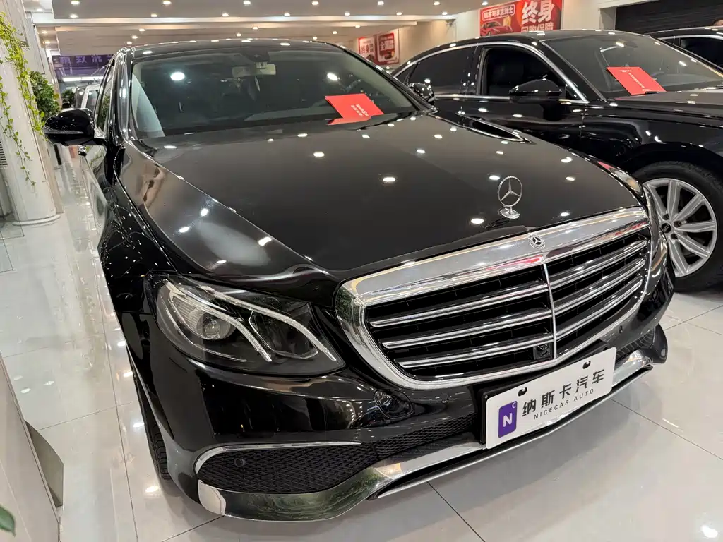 Mercedes-Benz E-Class — миниатюра 3