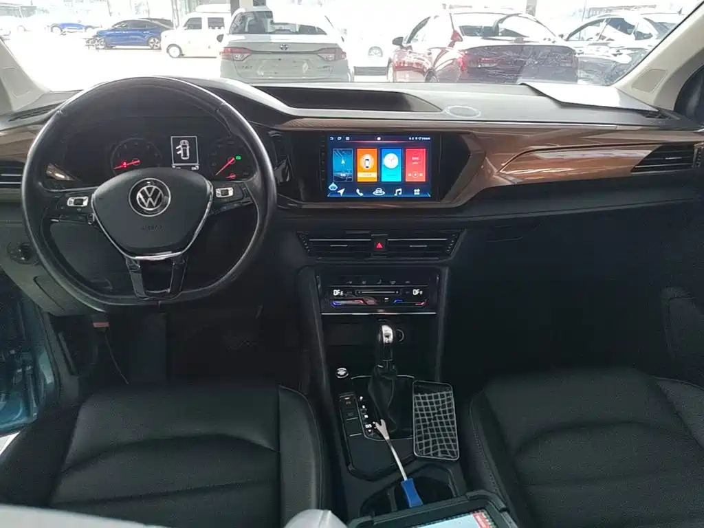 Volkswagen Tharu — миниатюра 10