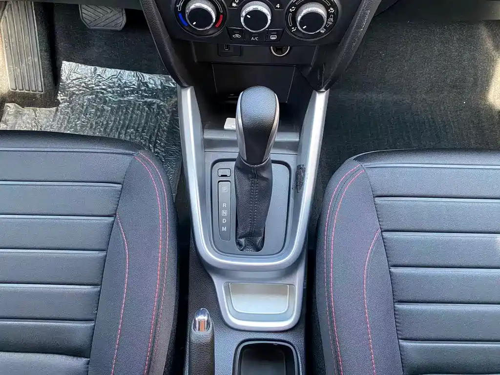 Suzuki Vitara — миниатюра 9