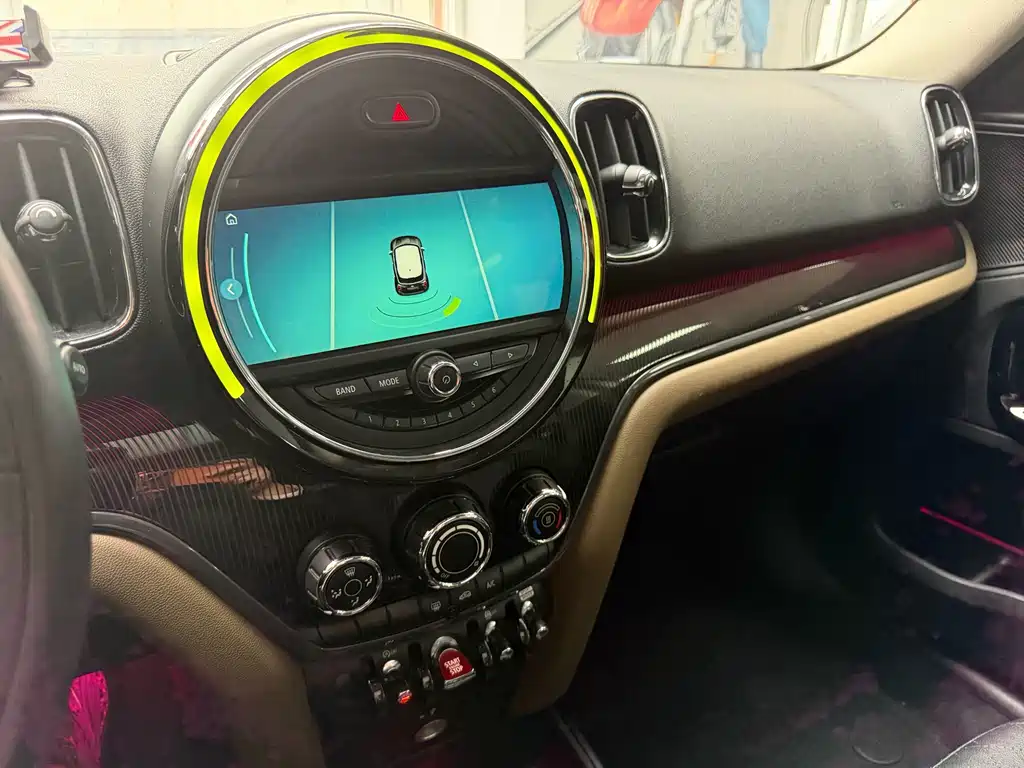 MINI Mini Countryman - фото 35