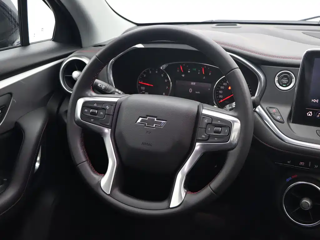 Chevrolet Blazer — миниатюра 20