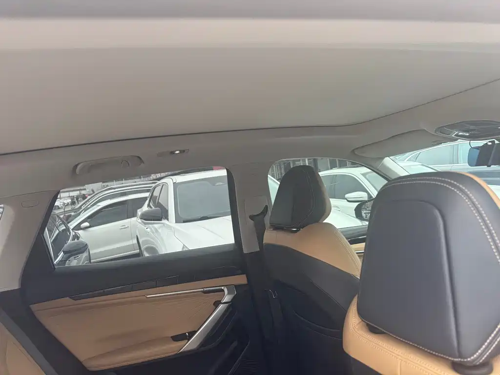 GEELY AUTOMOBILE BOYUE L