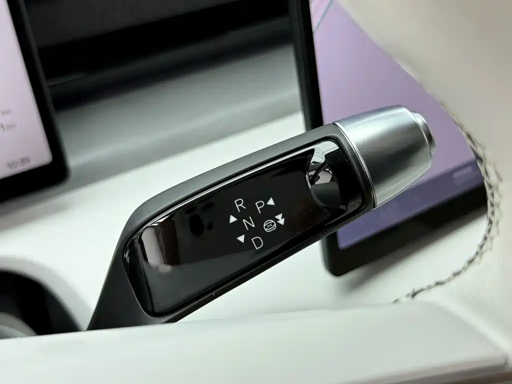 XPeng X9 — миниатюра 9