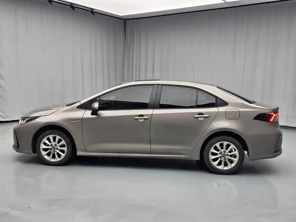 Toyota Corolla — миниатюра 3