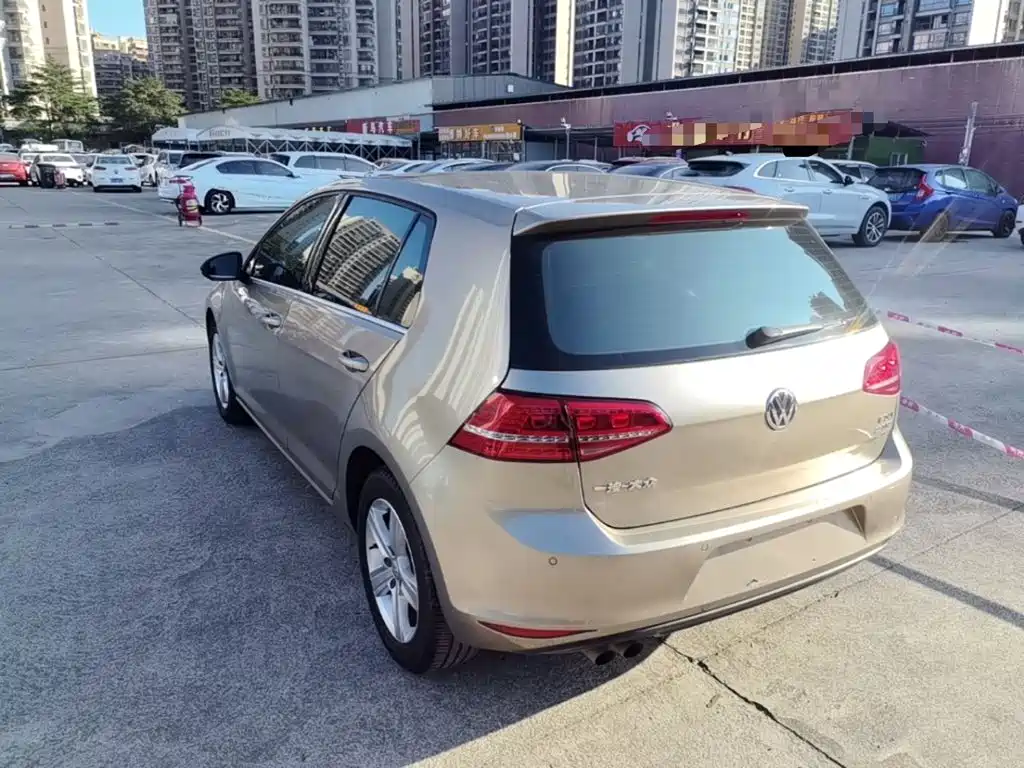 Volkswagen Golf — миниатюра 5