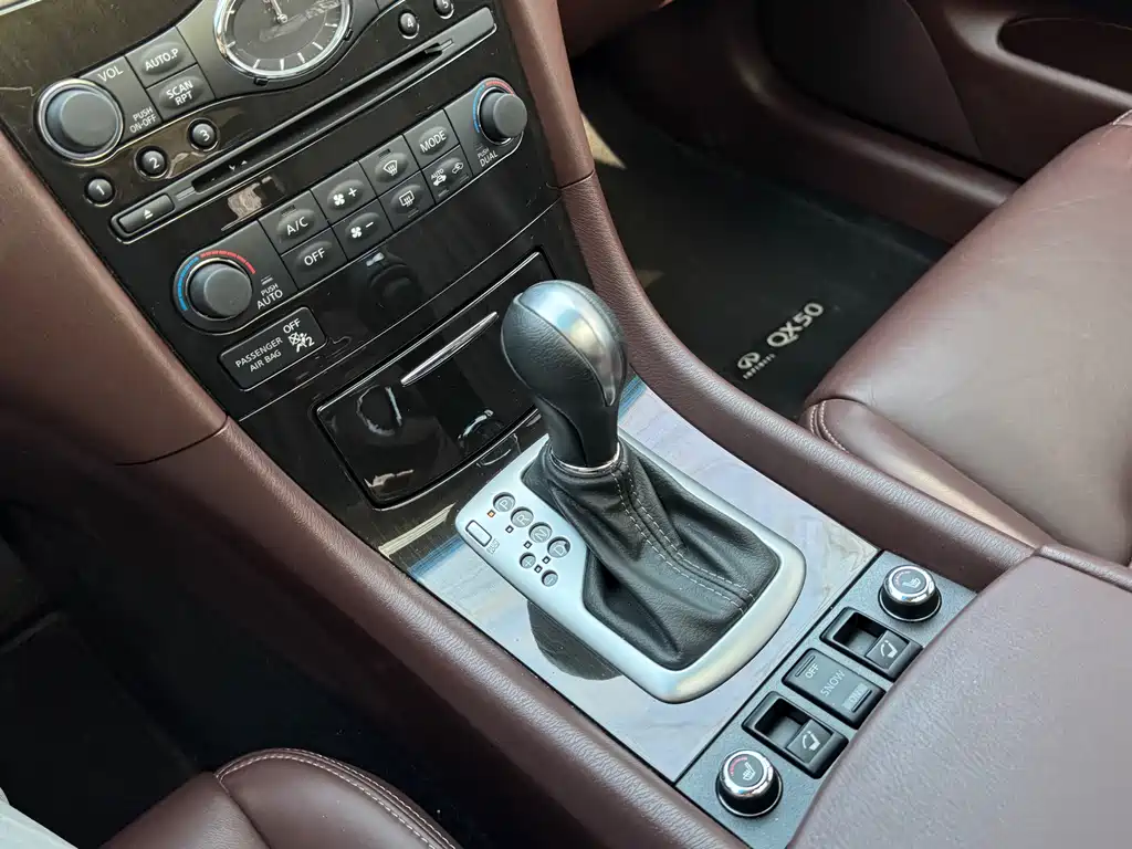INFINITI QX50