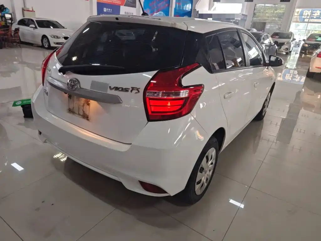 Toyota Vios FS — миниатюра 7
