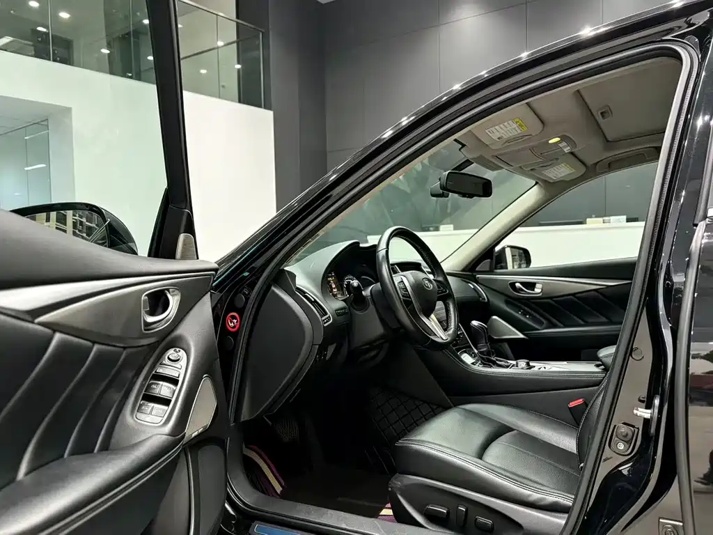 Infiniti Q50L — миниатюра 5