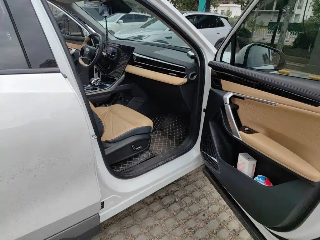 Geely Boyue L — миниатюра 19