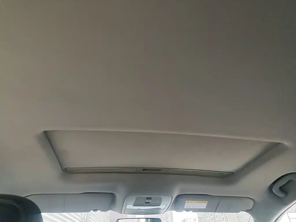 Roewe Roewe i6 Classic — миниатюра 18