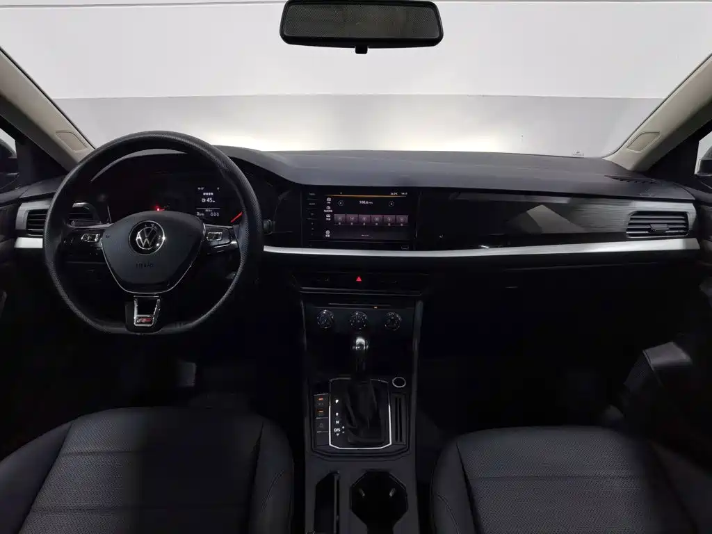 Volkswagen Lavida — миниатюра 5