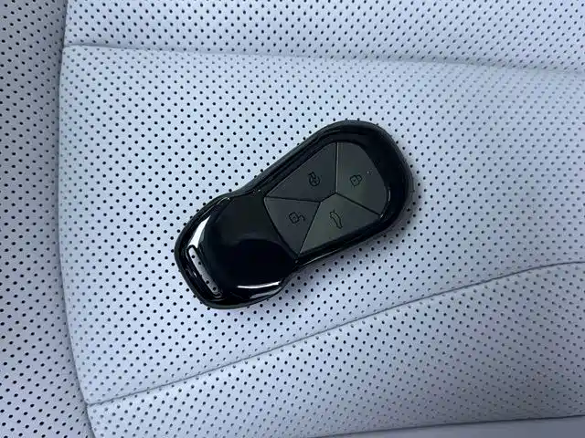 XPeng P7+ — миниатюра 3