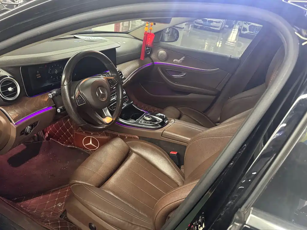 Mercedes-Benz E-Class — миниатюра 4
