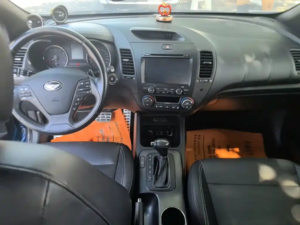 Kia Shuma — миниатюра 10