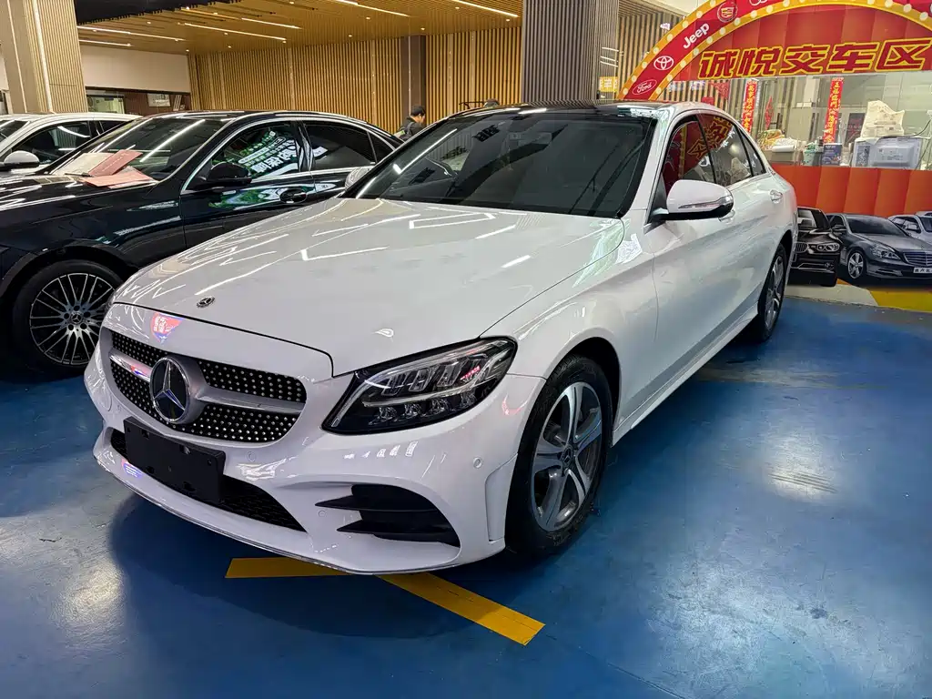 Mercedes-Benz C-Class 2019