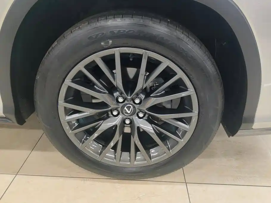 Lexus RX — миниатюра 6