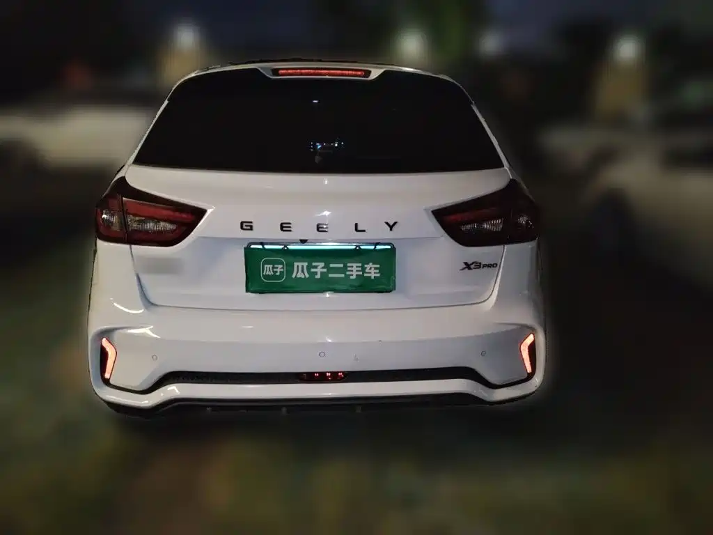 Geely Vision X3 — миниатюра 3