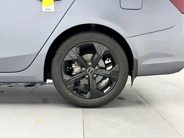 Roewe i6 MAX — миниатюра 19