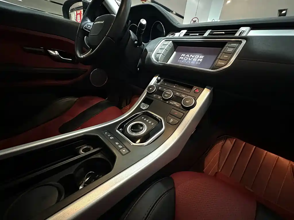 Land Rover Evoque (Import) — миниатюра 18