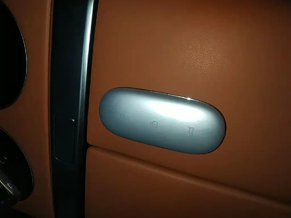 Li Auto Li L8 — миниатюра 9