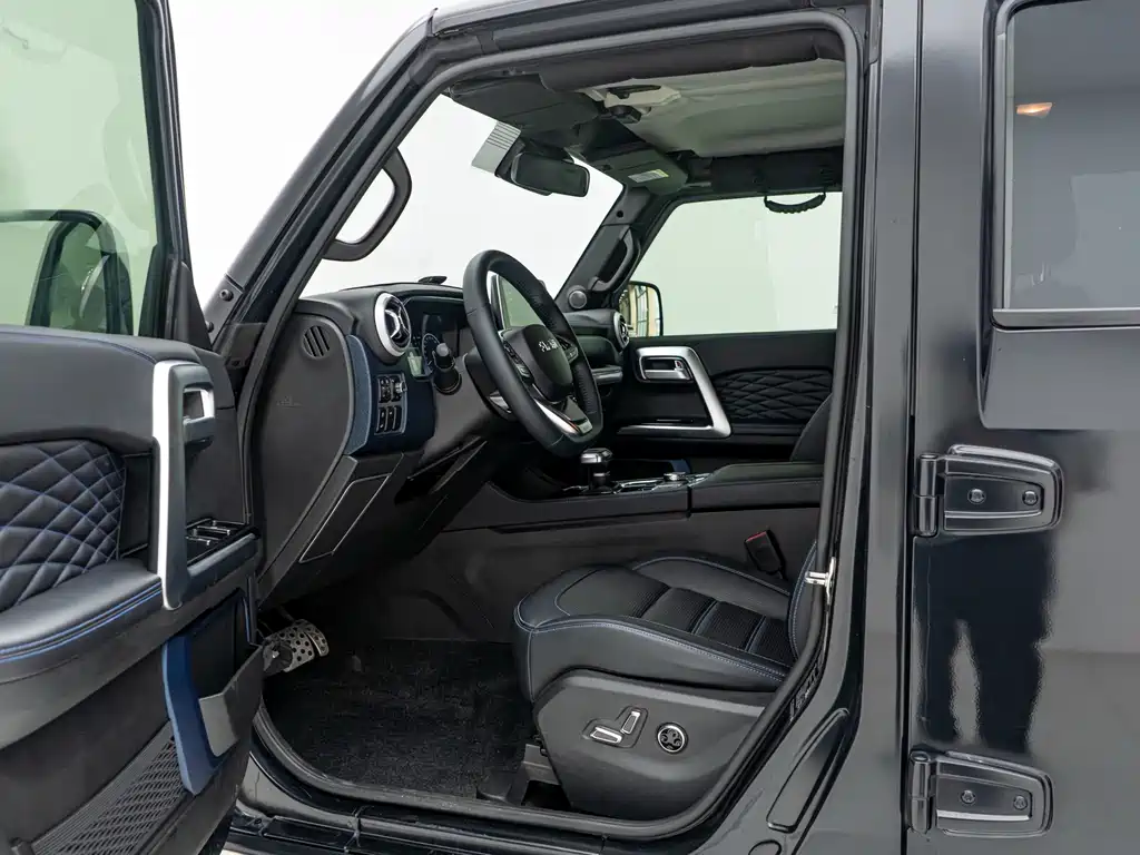 BAIC BJ40 2021 2.0D AT