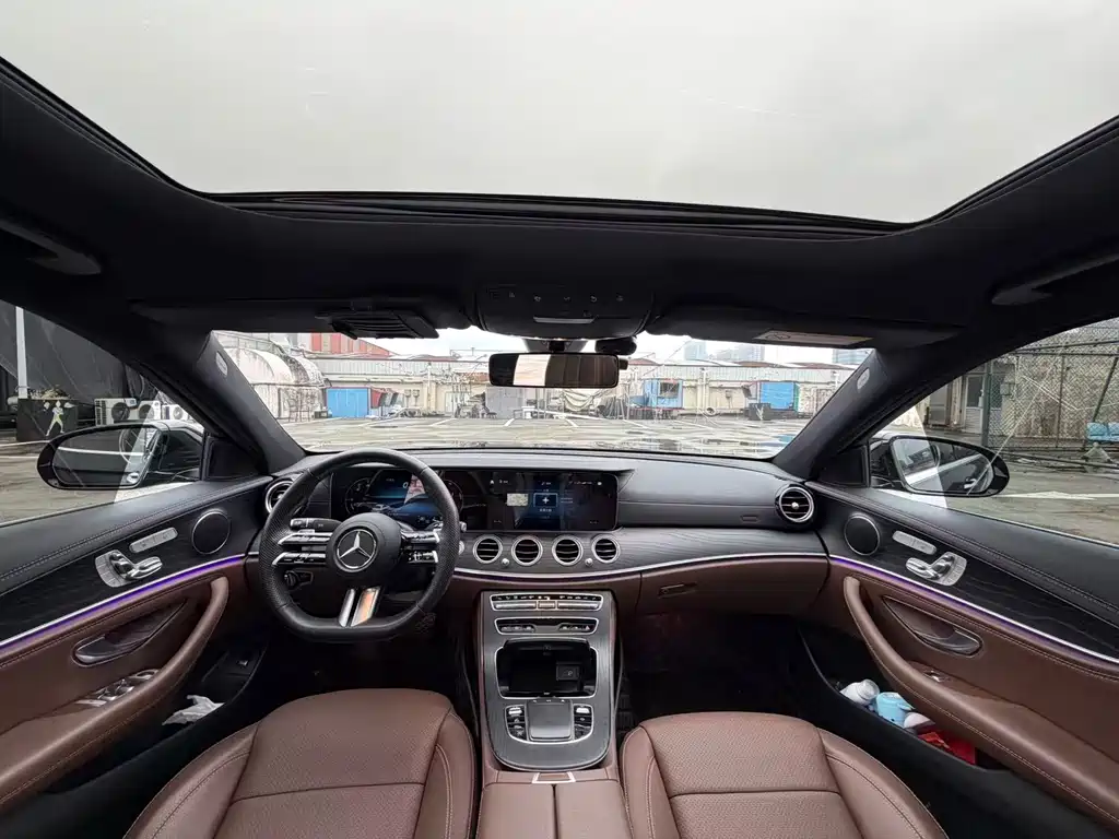 MERCEDES-BENZ E CLASS