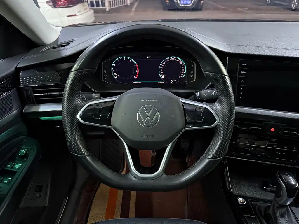 Volkswagen Passat — миниатюра 8