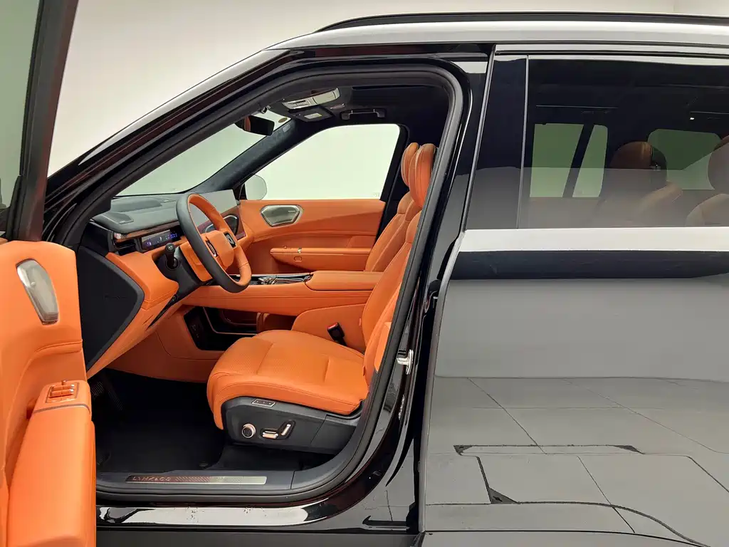 Lynk & Co 900 — миниатюра 7