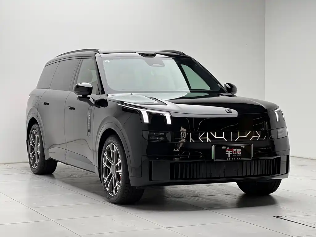 Lynk & Co 900 — миниатюра 3