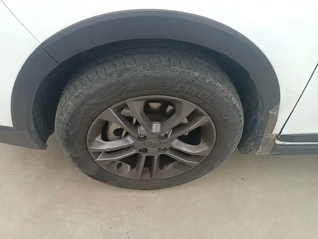 Geely Vision X3 — миниатюра 23