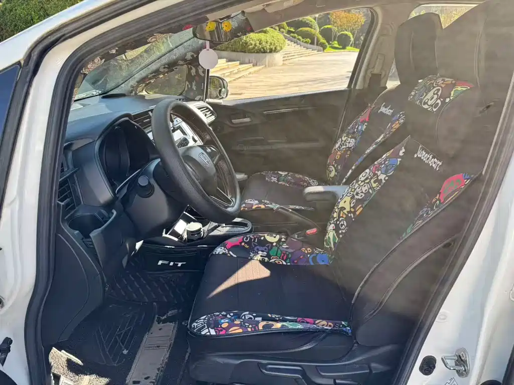 Honda Fit — миниатюра 13