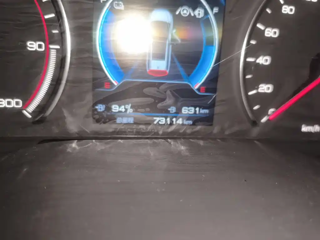 BYD MAX New Energy — миниатюра 8