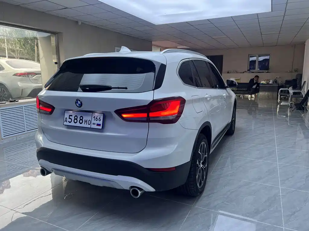 BMW X1 — миниатюра 6
