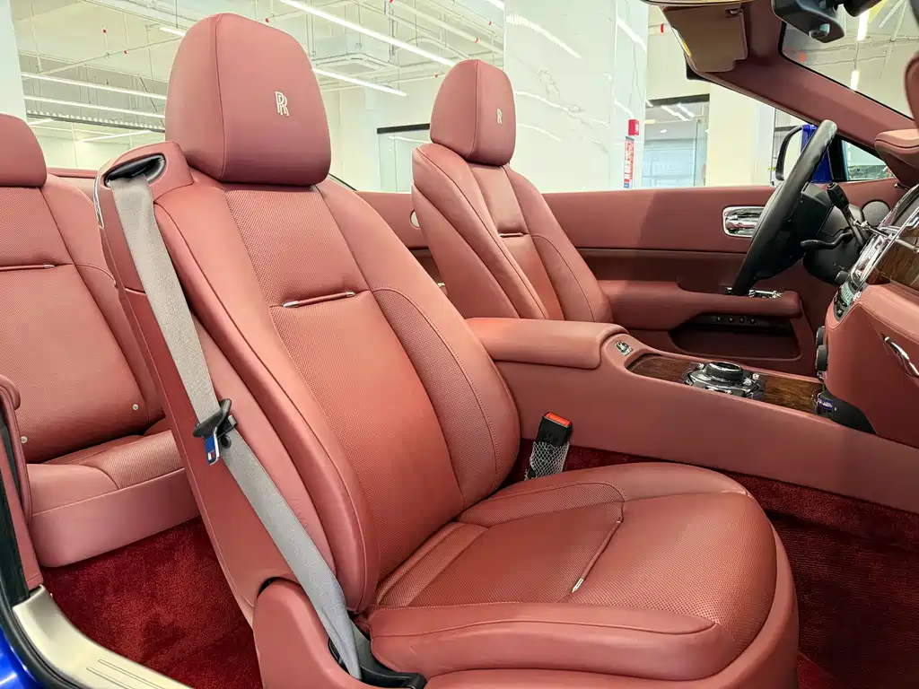 Rolls-Royce Dawn — миниатюра 6