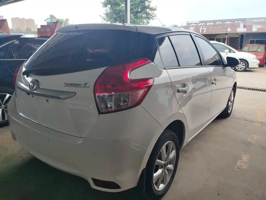 Toyota Yaris L — миниатюра 7