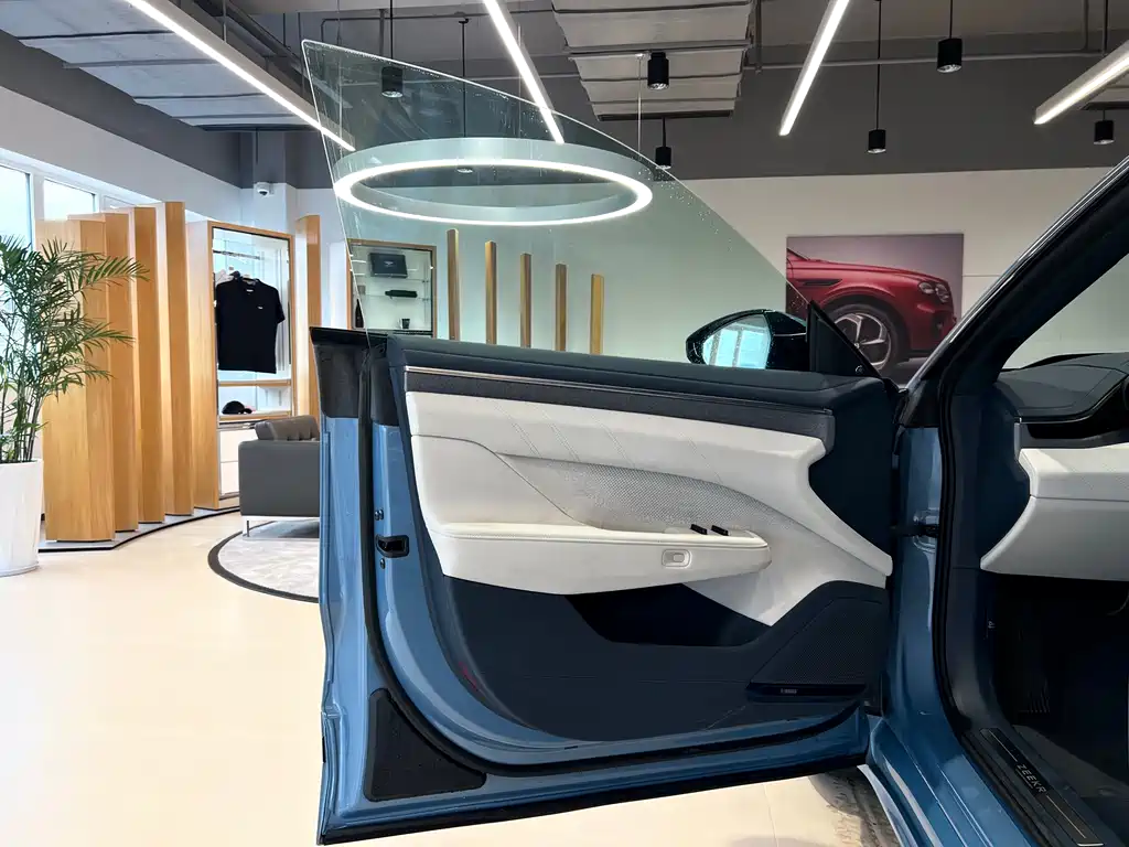 ZEEKR EXTREME KRYPTON 001