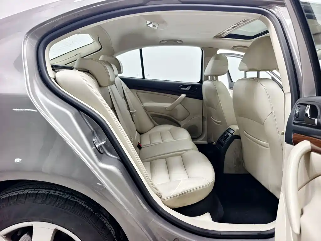 Skoda Octavia — миниатюра 16