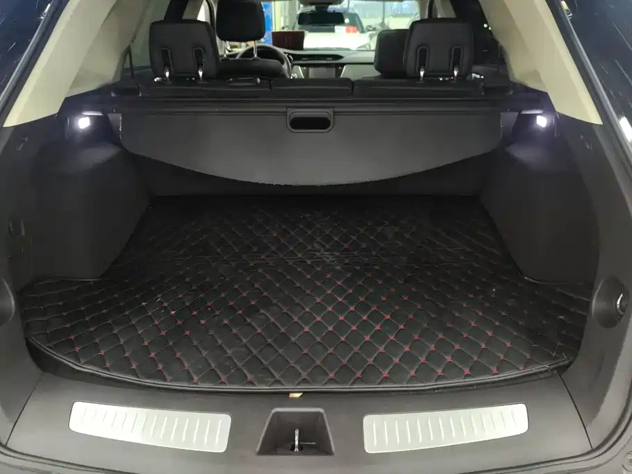 Cadillac XT5 — миниатюра 4
