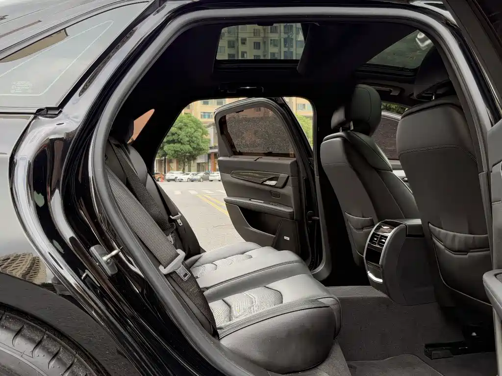 Cadillac CT6 — миниатюра 25