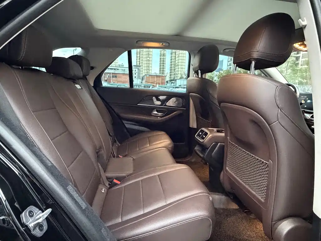 Mercedes-Benz GLE (Import) — миниатюра 15