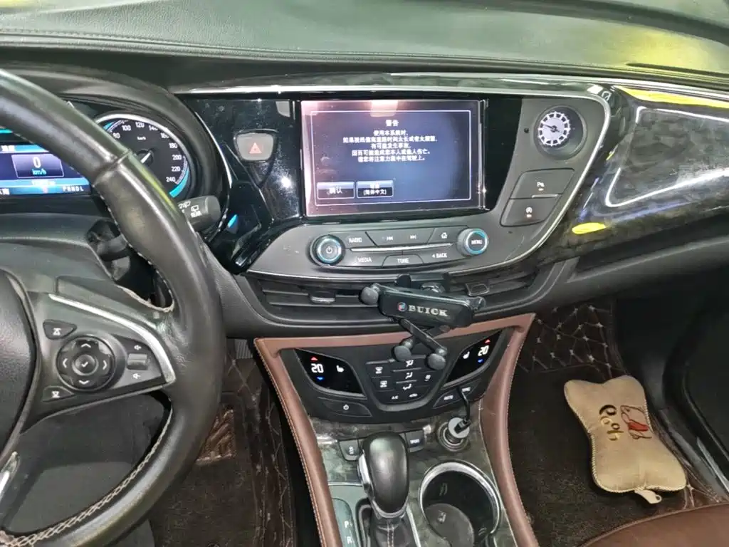 Buick Envision Plus — миниатюра 13